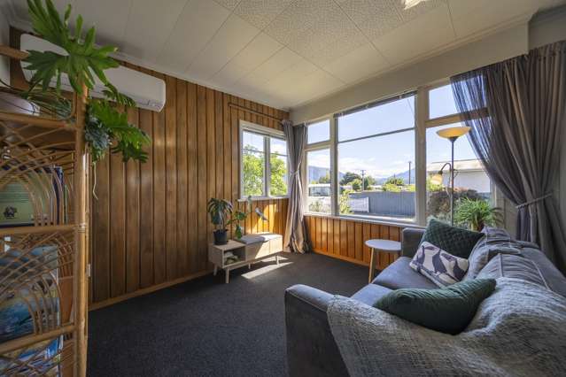 14 Pompolona Street Te Anau_4