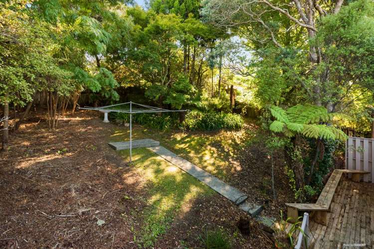 549 Beach Road Murrays Bay_13