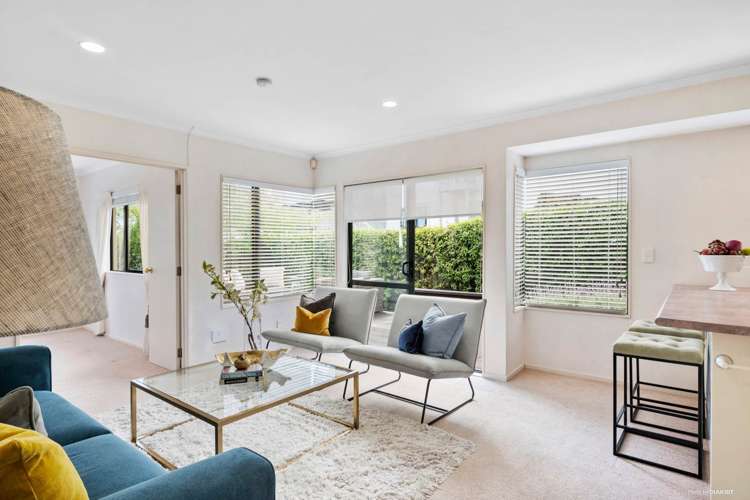 8 Isaac Place East Tamaki Heights_5