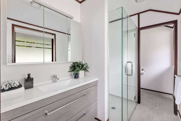 80 Marellen Drive Red Beach_10