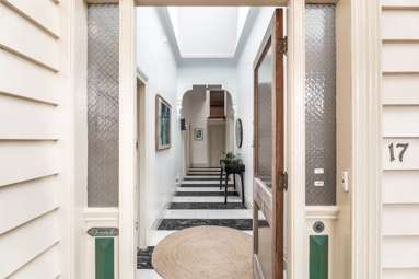 17 Oaklands Road_4