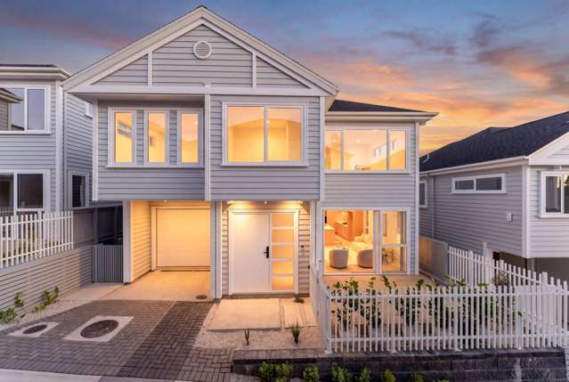 Hamptons Elegance, Double Westlake Zone