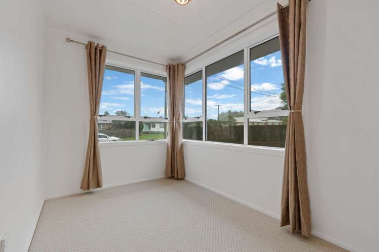 21 Elliott Crescent Owhata_12