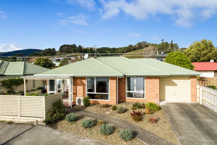 13 Vining Crescent Stoke_1