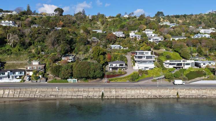 561 Rocks Road, Moana Nelson_24
