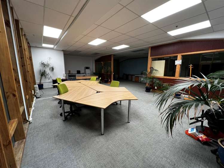 U229/21. Level 1 Left Bank Te Aro_3