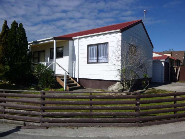 2 Peter Hall Drive_0