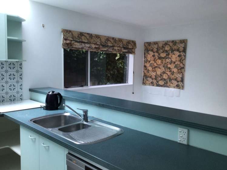 1A Ferryhill Road Epsom_18