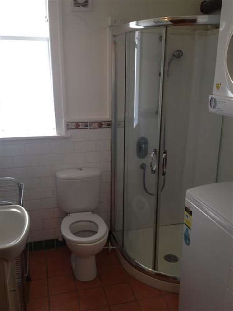 3/34 Hawkestone Street Thorndon_10