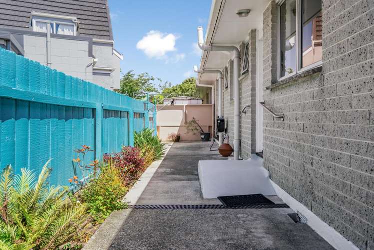 68A Gurney Road Kelson_16