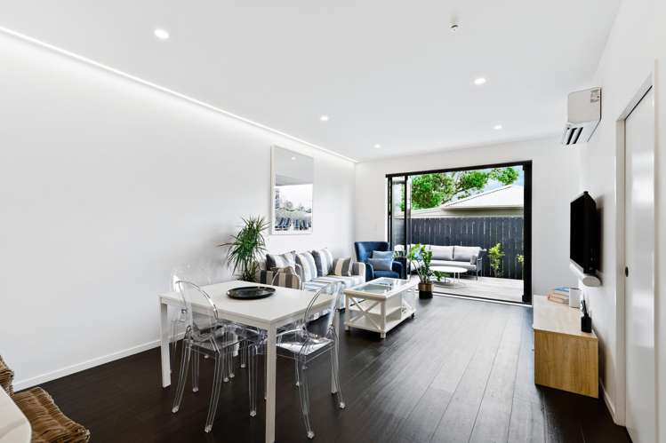 18B St Michaels Avenue Point Chevalier_6