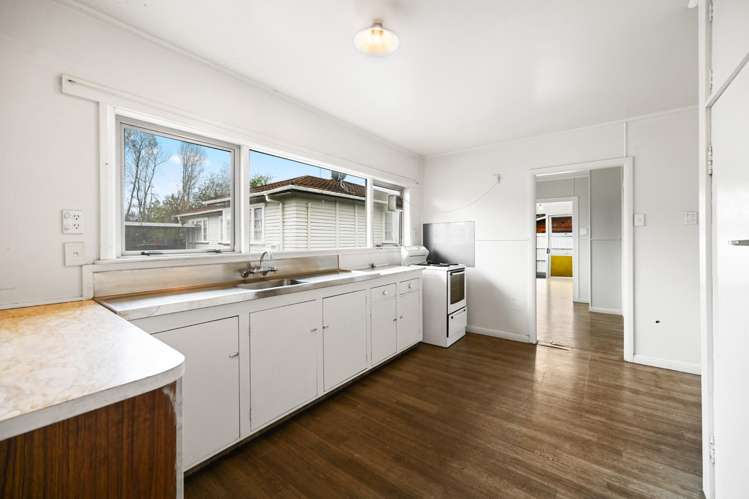 14 Wall Street Nawton_3