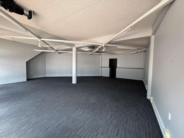 4/33 Station Street Napier South_5