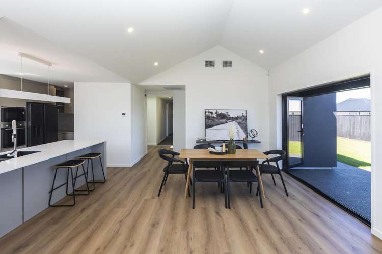 43 Candlesticks Crescent Lincoln_8