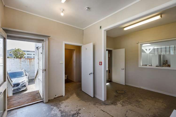 33 - 35 High Street Picton_25