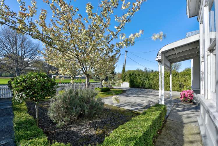 31 Railway Esplanade Gore Surrounds_25