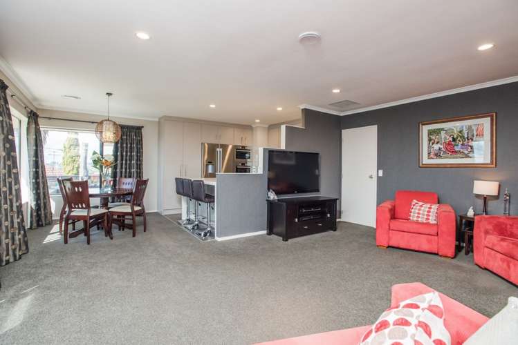 14 Libnai Avenue Clover Park_8