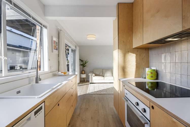 1/186 Garnet Road Westmere_2