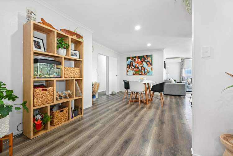 25 Pointon Glade Grandview Heights_5