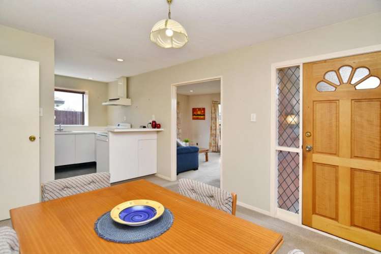 2/54 Ben Nevis Drive Broomfield_8