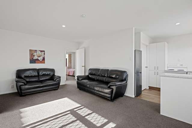 2/20 Kirsten Place Parklands_4