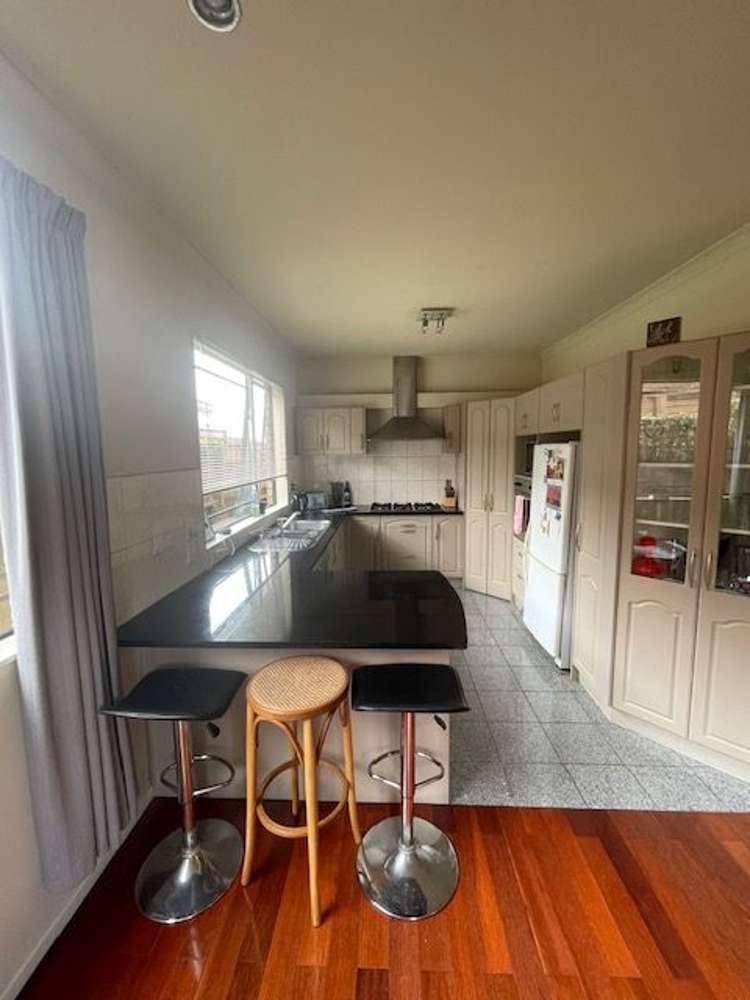 17a Hayr Road Three Kings_9