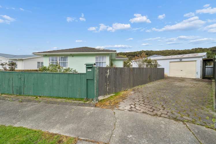 13 Kerepehi Grove Wainuiomata_15