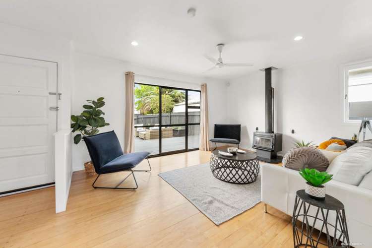 12 Duncan Avenue Te Atatu South_5