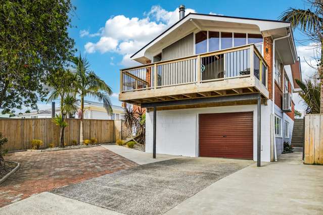 Huge Home - Views - 5 Car Garaging