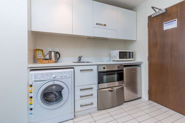 2301/10 Waterloo Quadrant Auckland Central_3