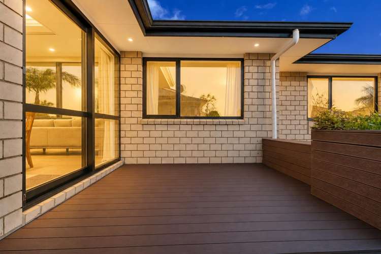 69a Solar Road Glen Eden_15