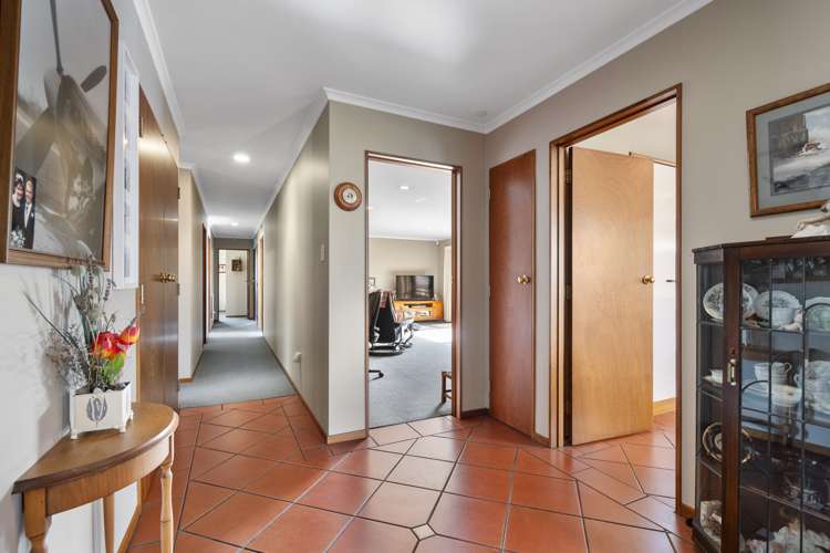 92 Amberley Avenue Highbury_21