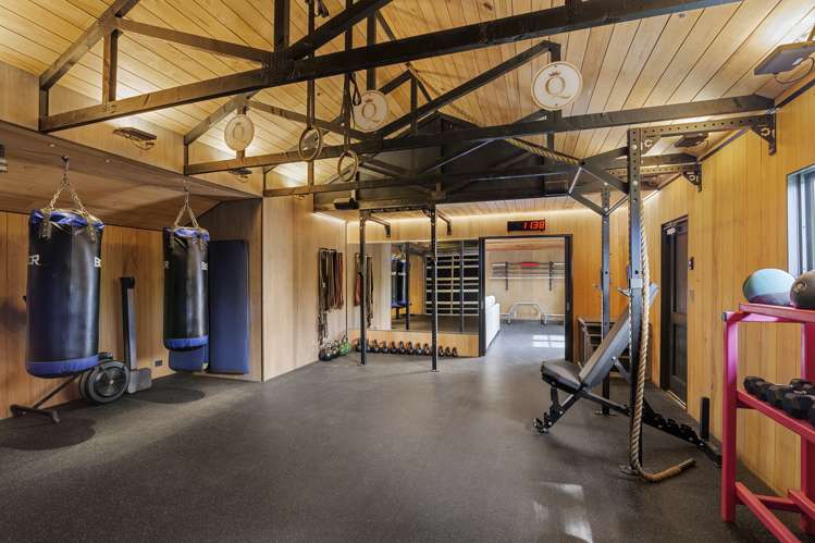 69 Tomes Road Saint Albans_25