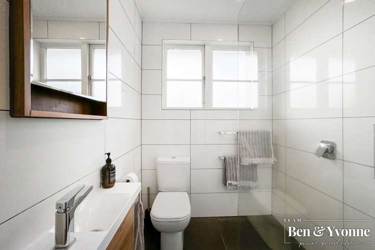 82 Kings Road Panmure_13