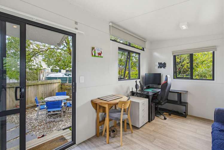 10 Arataki Grove Waitarere Beach_19