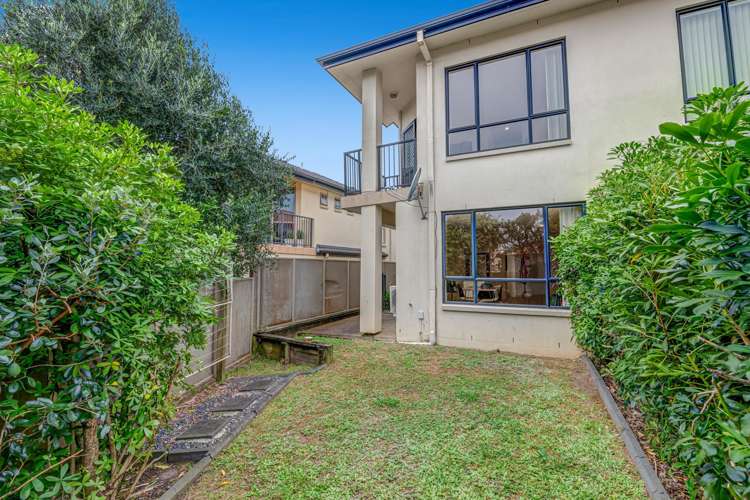 8 Trimaran Drive Gulf Harbour_22