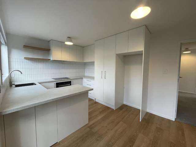 B/29 Sumnervale Drive 1549_2