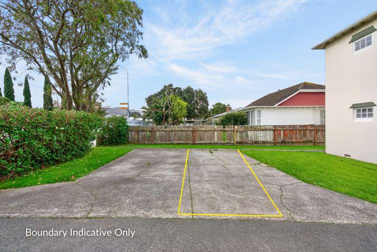 22A Ludlam Crescent Woburn_19