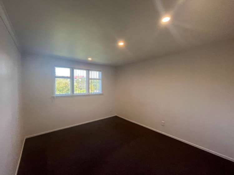 2 Glengarry Road Glen Eden_5