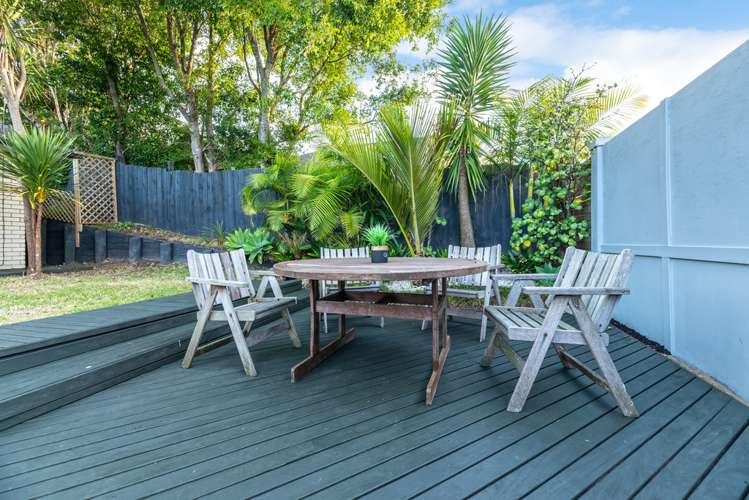 13 Frenz Drive Titirangi_18