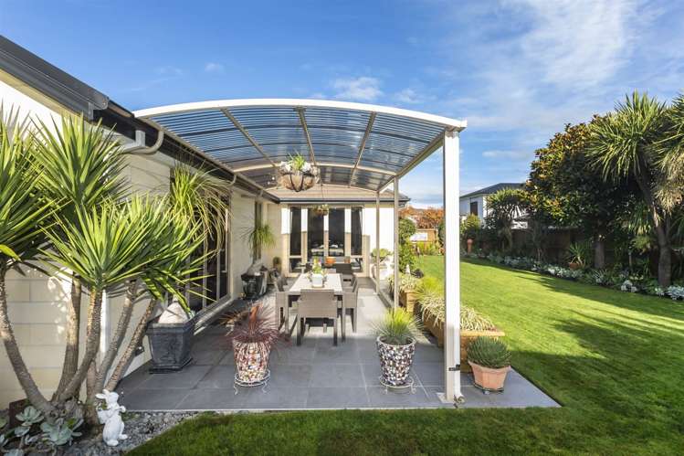 26 Applefield Court Northwood_24