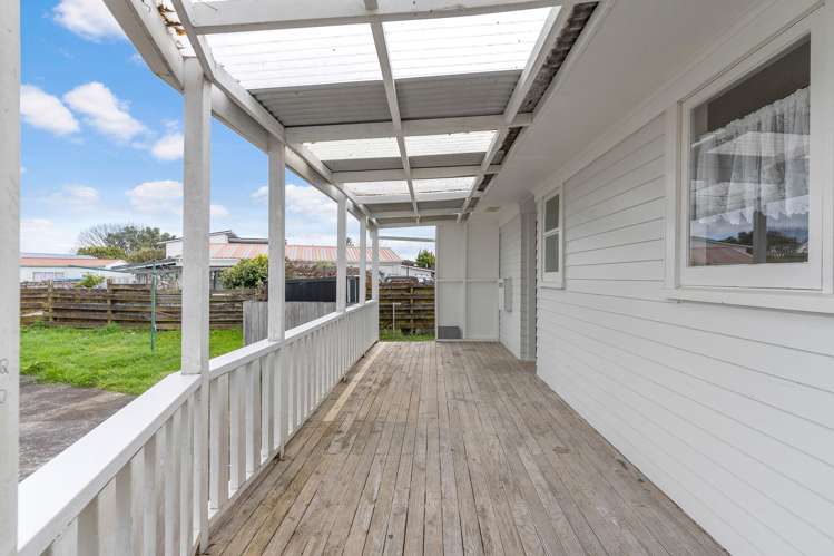 61 Gloria Avenue Te Atatu Peninsula_17