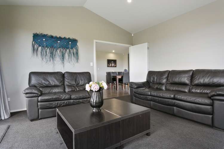 49 Alan Livingston Drive Cambridge_10