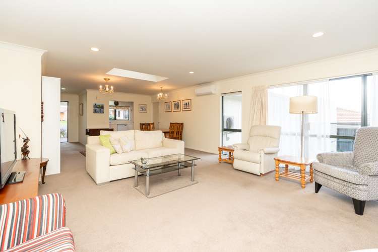 72 Grosvenor Gardens Flagstaff_7