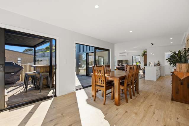 12 Bob Carter Place Welcome Bay_4