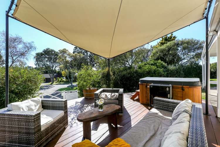 15 Pararewa Drive Whalers Gate_8