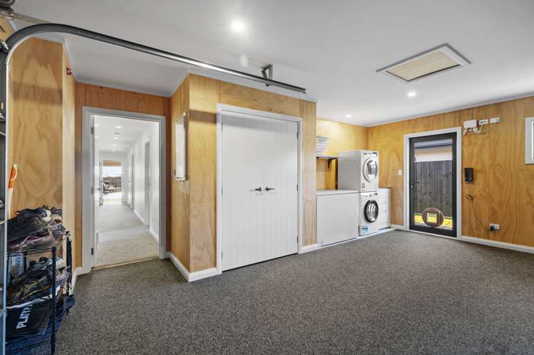 32 Atlantic Drive Fitzherbert_25