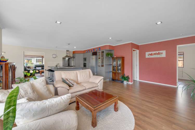 13 Duntrune Road Flat Bush_16