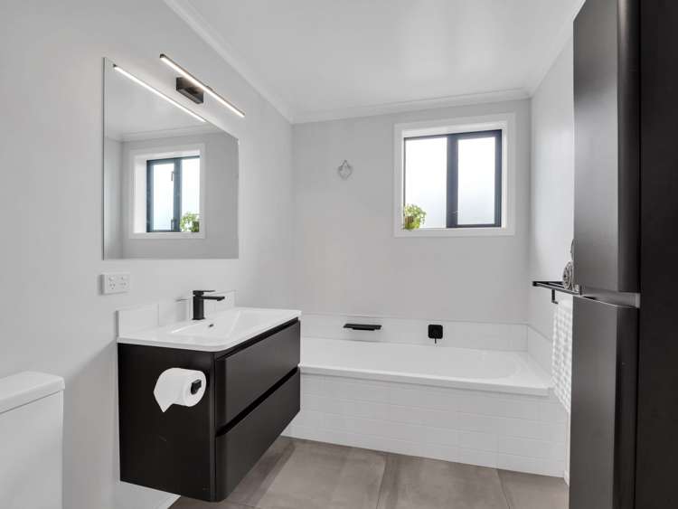 6 Cambridge Street Pahiatua_21