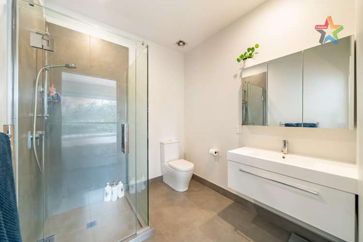 1b Wai-Iti Crescent Woburn_11